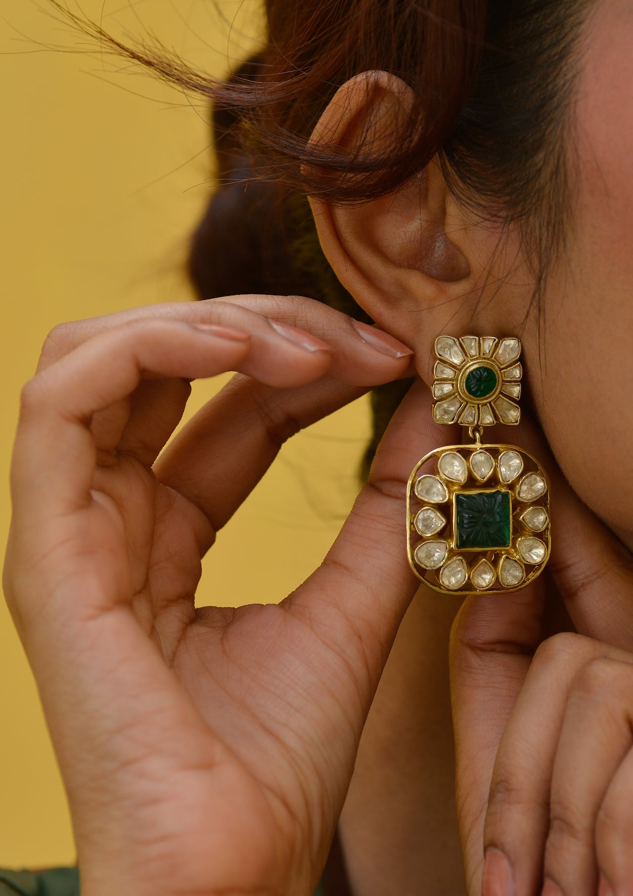 earring trends, 2024, fashion, statement hoops, sustainable jewelry, mismatched earrings, ear cuffs, vintage revival, nature-inspired, minimalist studs, geometric earrings, personalized earrings, layered styling